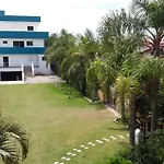 Caminho Da Praia Do Santinho